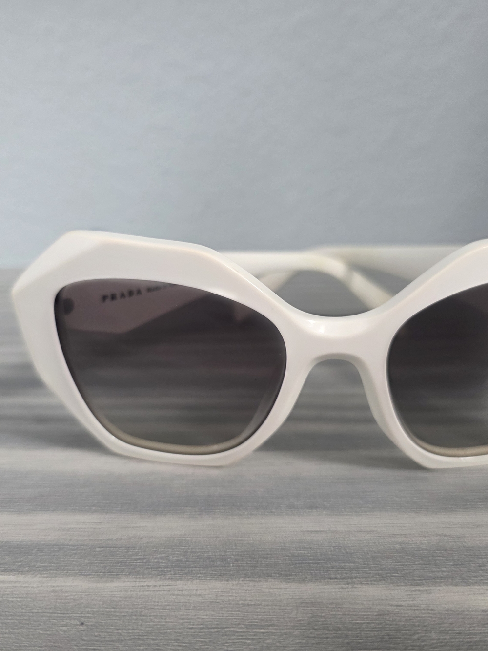 Authentic! Worn Once!Prada Women's White Cat-Eye Sunglasses Comes With Case